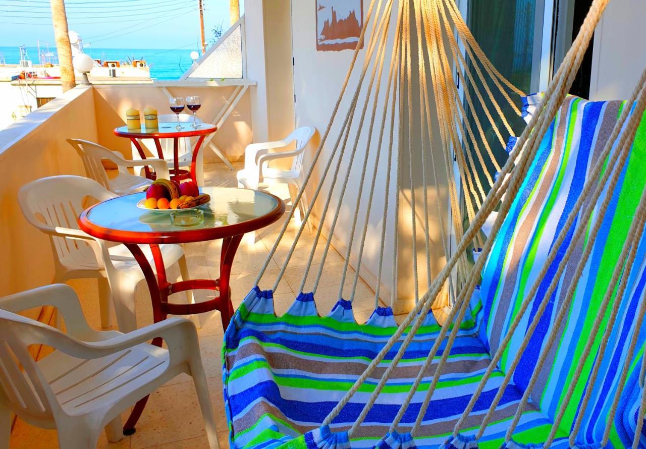 Astrofegia Apartments Near The Sea Agia Marina  ภายนอก รูปภาพ