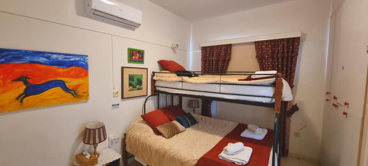 Astrofegia Apartments Near The Sea Agia Marina  ภายนอก รูปภาพ