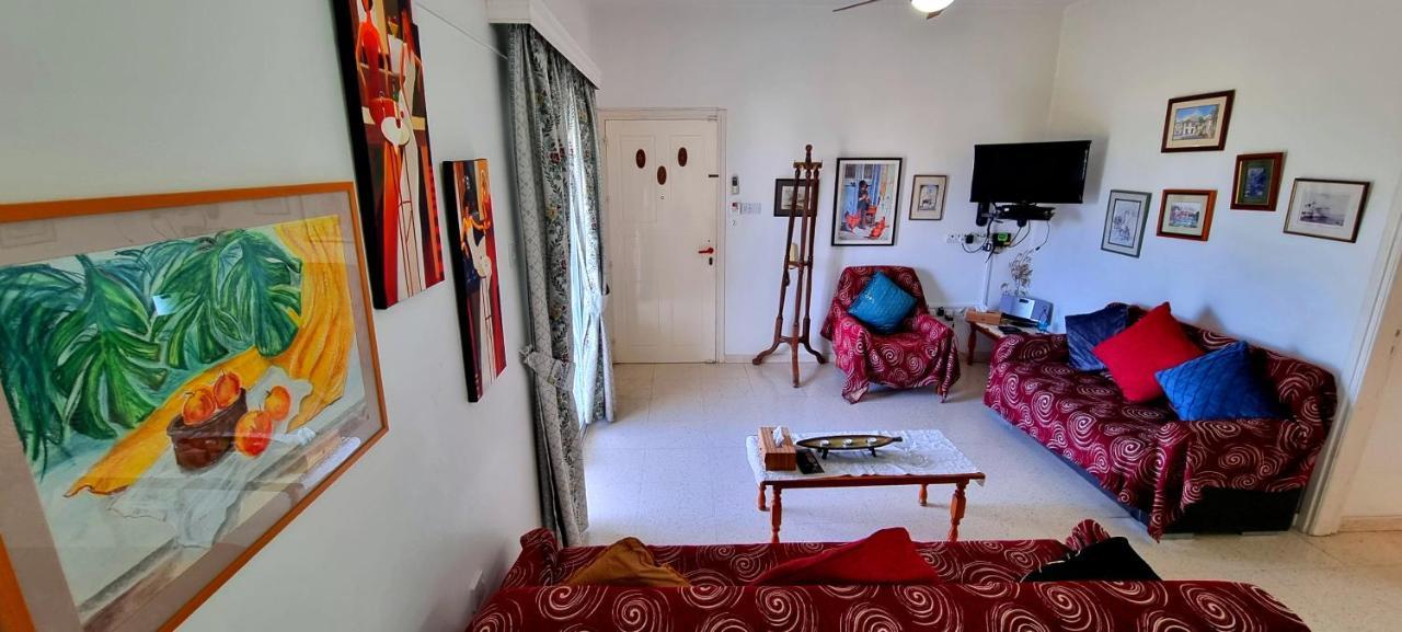 Astrofegia Apartments Near The Sea Agia Marina  ภายนอก รูปภาพ