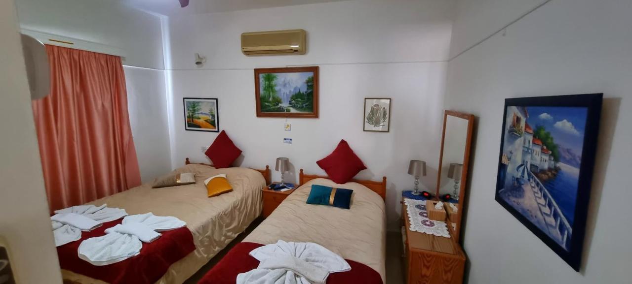 Astrofegia Apartments Near The Sea Agia Marina  ภายนอก รูปภาพ