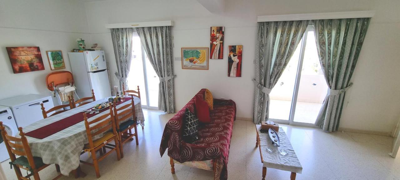 Astrofegia Apartments Near The Sea Agia Marina  ภายนอก รูปภาพ